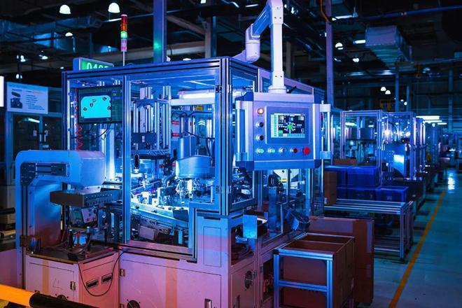 向“新”而行丨安波福:380臺工業機器人、150條自動化產線、1顆智慧大腦.智造力釋放新質生產力